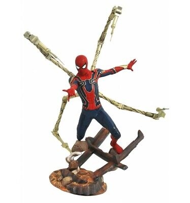 Diamond Marvel Premier Avengers 3 - Iron Spider-Man (30cm)