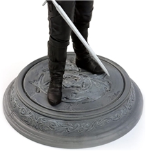 Figurka Dark Horse The Witcher (Netflix) - Transformed Geralt Statue (24 cm)