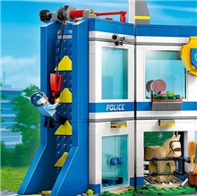 LEGO® City 60372 Police Training Academy