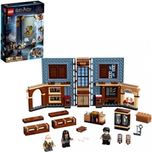 LEGO® Harry Potter™ 76385: Kouzelné momenty z Bradavic: Hodina kouzelných formulí
