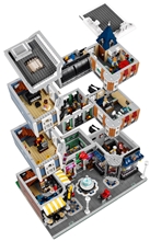 LEGO® Creator Expert 10255: Shromáždění na náměstí