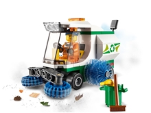 LEGO® City 60249: Street Sweeper