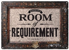 Plechová dekorativní cedule na zeď Harry Potter: Room Of Requirement (14,8 x 21 cm)