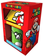 Dárkový set Super Mario: Yoshi hrnek-přívěsek-tácek (objem hrnku 315 ml)