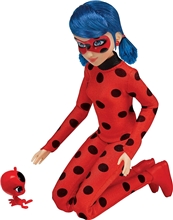 Panenka Miraculous: Kouzelná Beruška a Černý kocour - Core Fashion Doll - Kouzelná Beruška