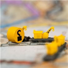Ticket to Ride (Jízdenky, prosím!): 20th Anniversary Deluxe Train Set - žlutý
