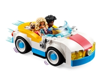 LEGO® Friends 42609: Elektromobil s nabíječkou