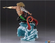 Iron Studios Deluxe - Aquaman Art Scale Statue (1/10)