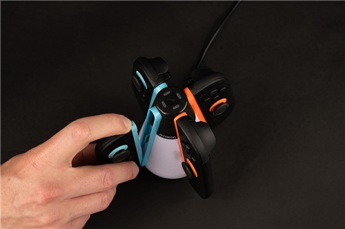 Nacon - Nabíječka Quad Charger pro ovladače Joy-Con 2 (SWITCH 2)